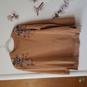 🔵AE embroidered jegging-fit sweatshirt